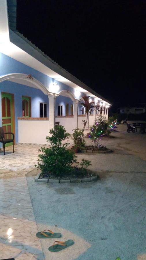 Mazza Nur Motel Pantai Cenang  Exterior foto